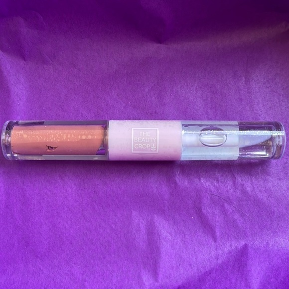 🌈Bundle Sale-Add 4 items for $5 each!🌟 The Beauty Crop in color Lychee. … - Picture 1 of 5